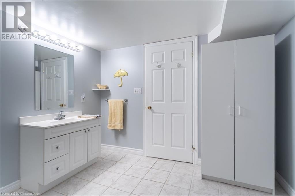 16 Twentyplace Boulevard, Mount Hope, Ontario L0R 1W0 - Photo 21 - XH4206533