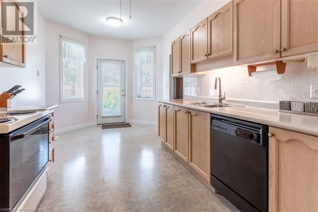 16 Twentyplace Boulevard, Mount Hope, Ontario L0R 1W0 - Photo 6 - XH4206533