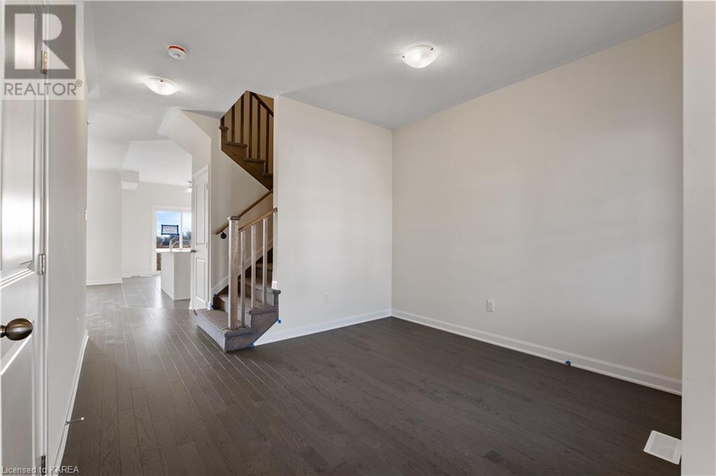 115 Gildersleeve Boulevard, Bath, Ontario  K0H 1G0 - Photo 3 - 40654246