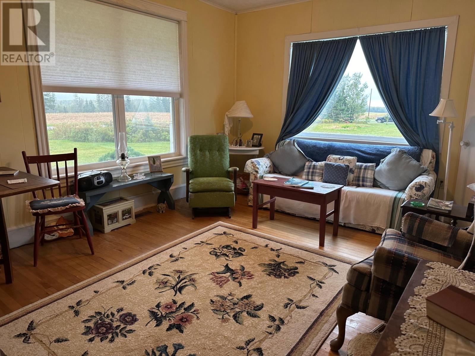 Property at 355 MacDonald Road image 3