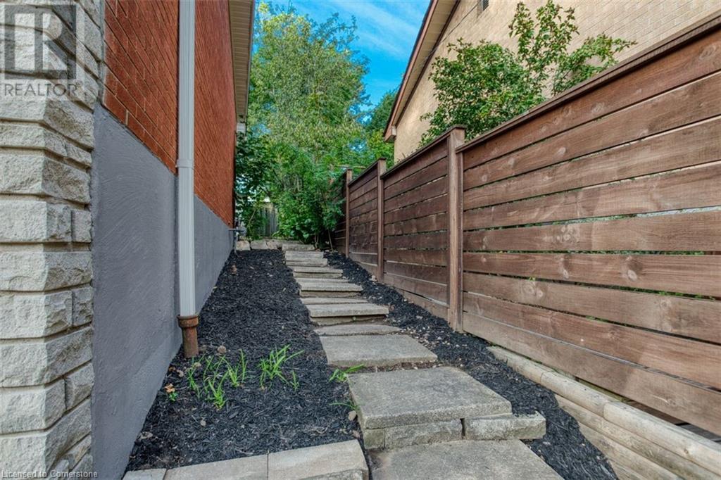 66 Purvis Drive, Hamilton, Ontario  L8S 2S4 - Photo 32 - 40653779