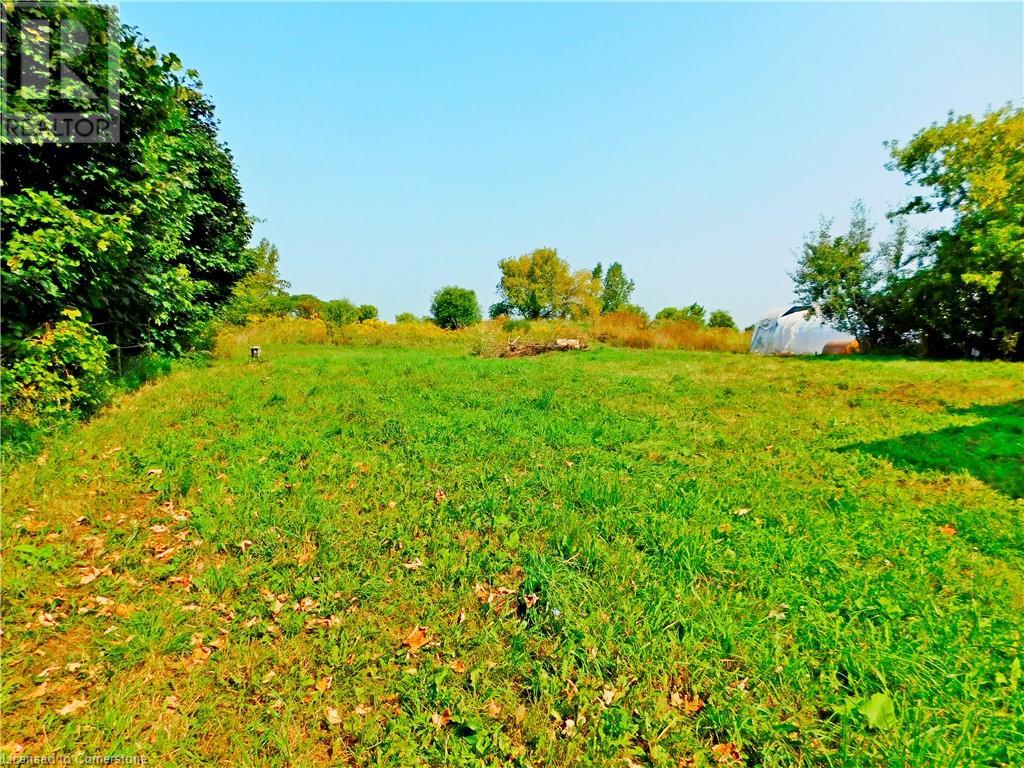 277 Rock Chapel Road Unit# C, Flamborough, Ontario L9H 5E2 - Photo 12 - XH4207101