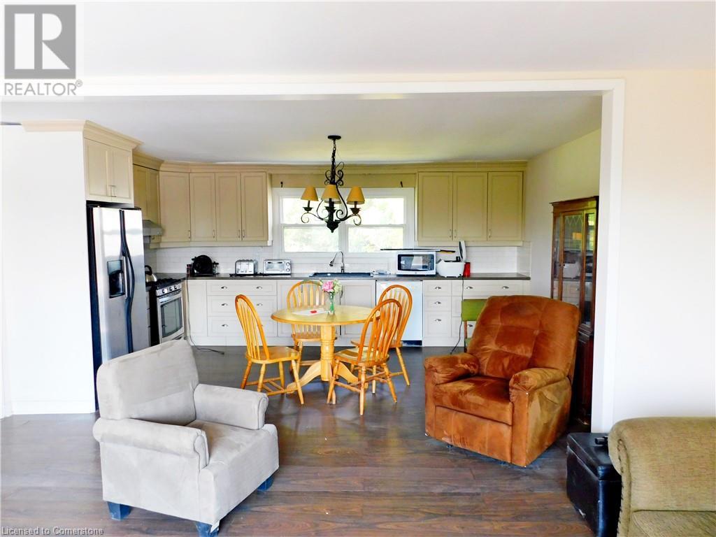 277 Rock Chapel Road Unit# C, Flamborough, Ontario L9H 5E2 - Photo 18 - XH4207092