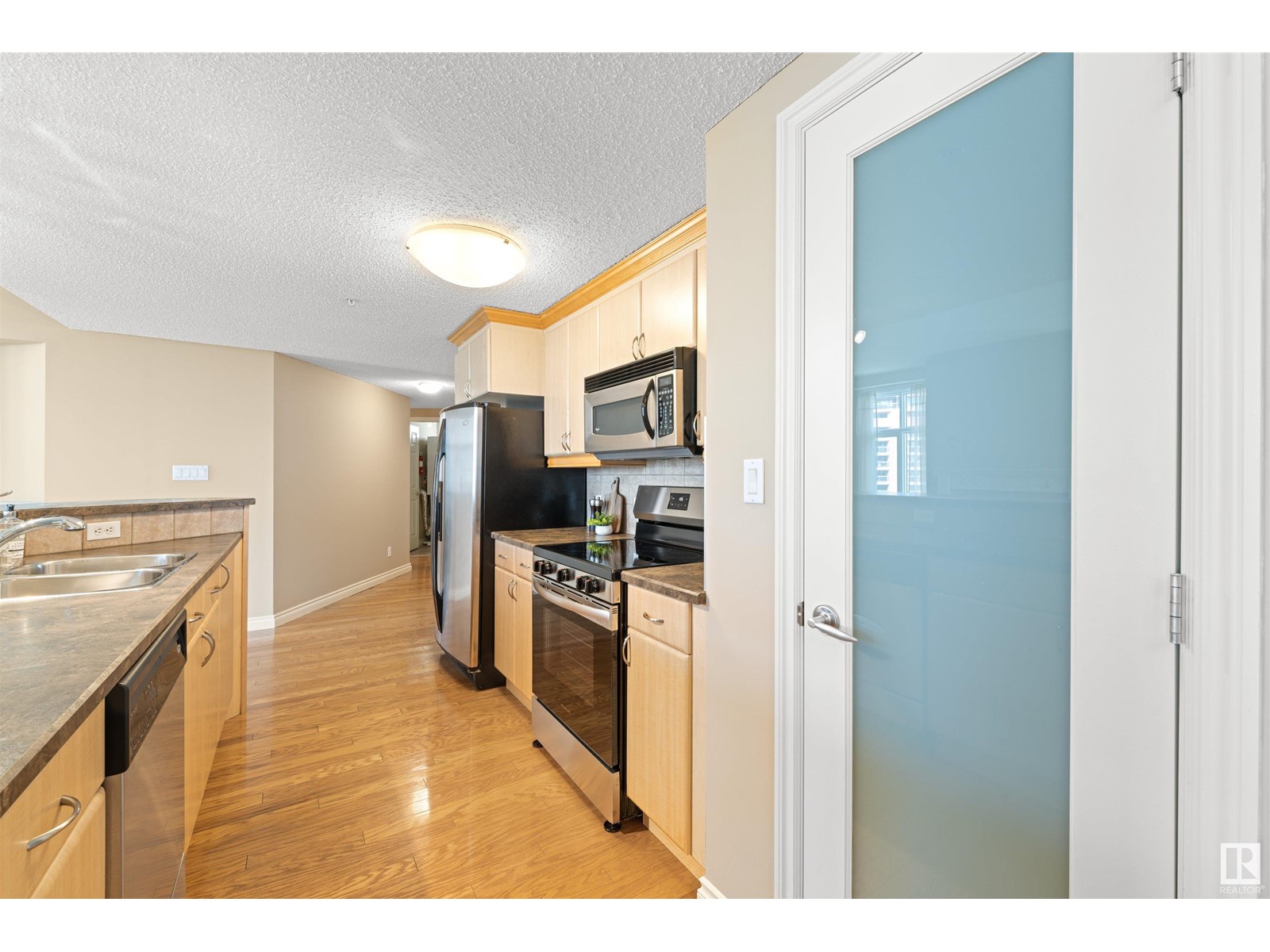 #1401 9020 Jasper Av Nw, Edmonton, Alberta  T5H 3S8 - Photo 13 - E4407205