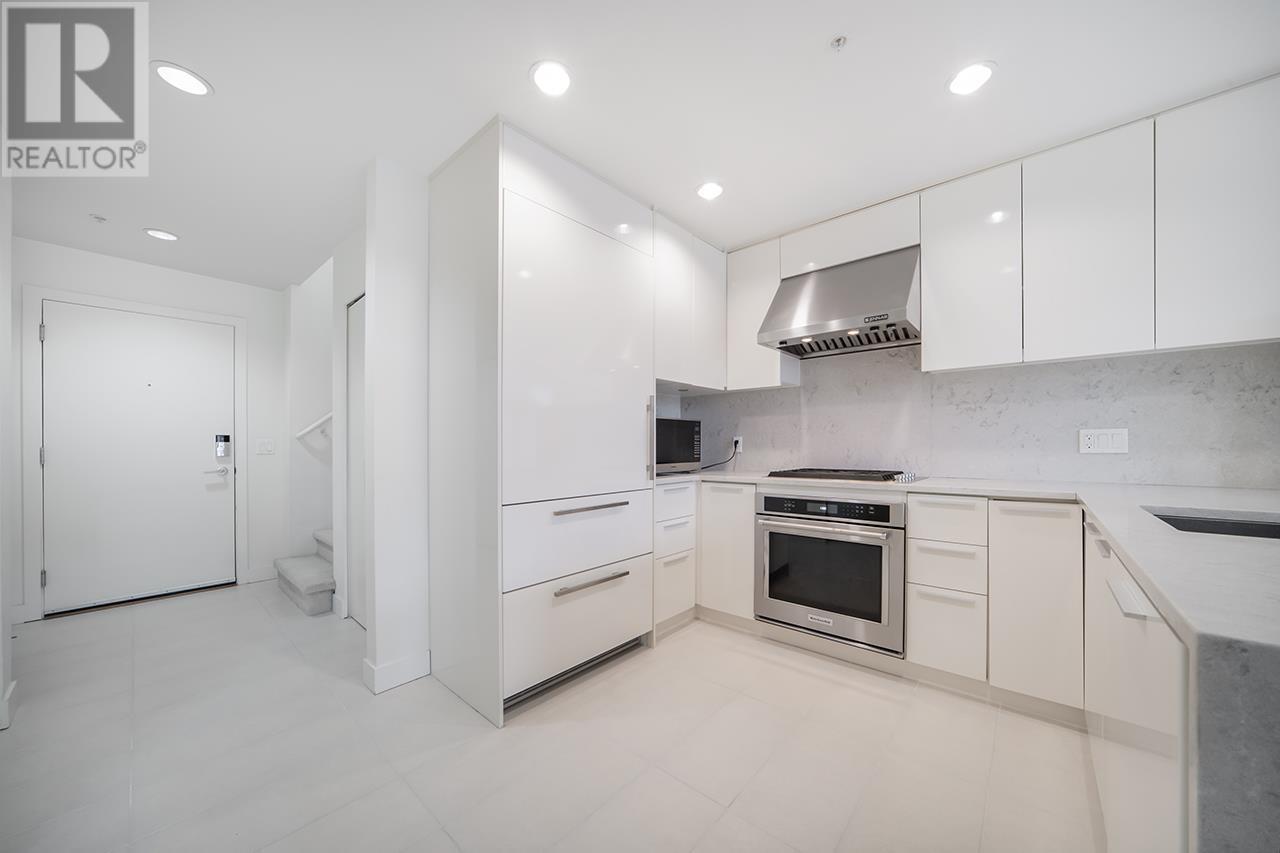 Listing Picture 3 of 17 : PH11 6033 GRAY AVENUE, Vancouver / 溫哥華 - 魯藝地產 Yvonne Lu Group - MLS Medallion Club Member