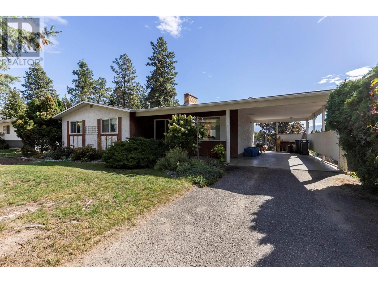 7 Caramillo Road Kelowna