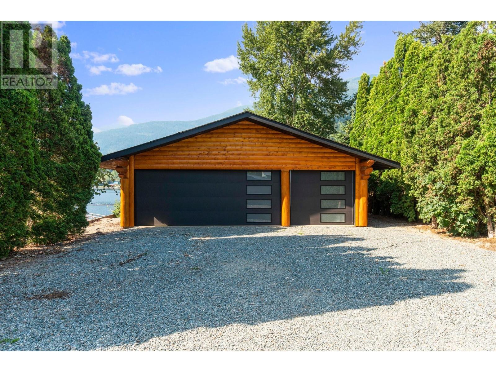 8758 Holding  Road Unit# 1, Adams Lake, British Columbia  V0E 1M0 - Photo 11 - 181149