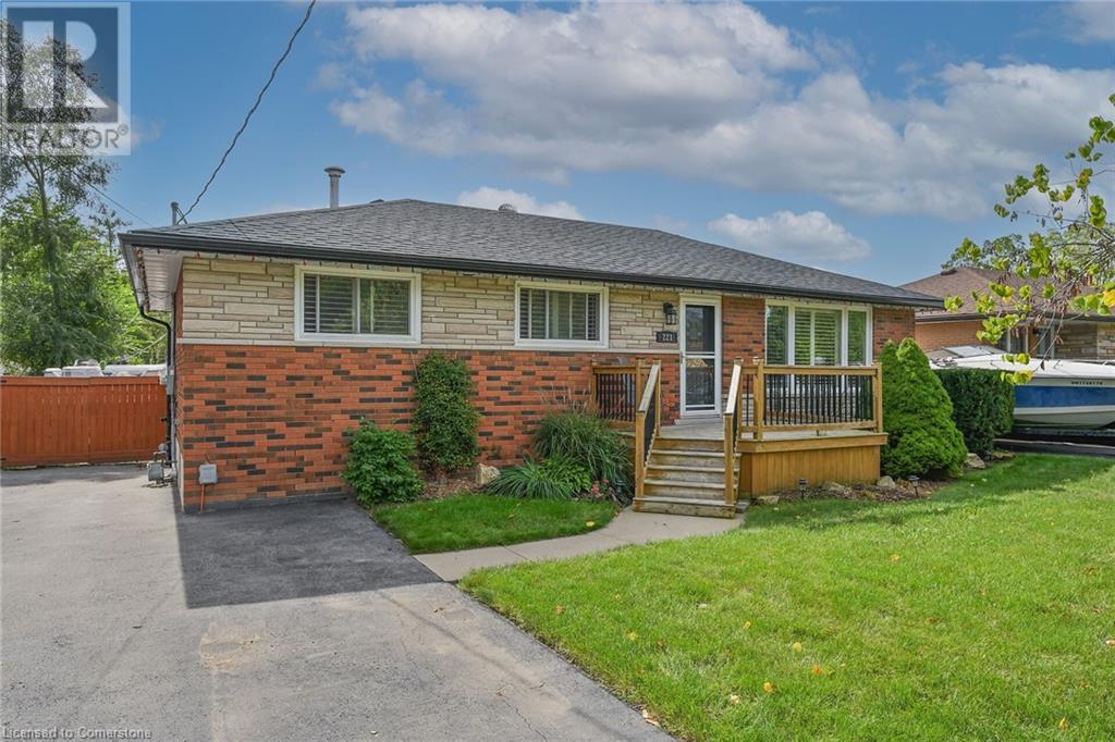 221 MACKENZIE Crescent, caledonia, Ontario