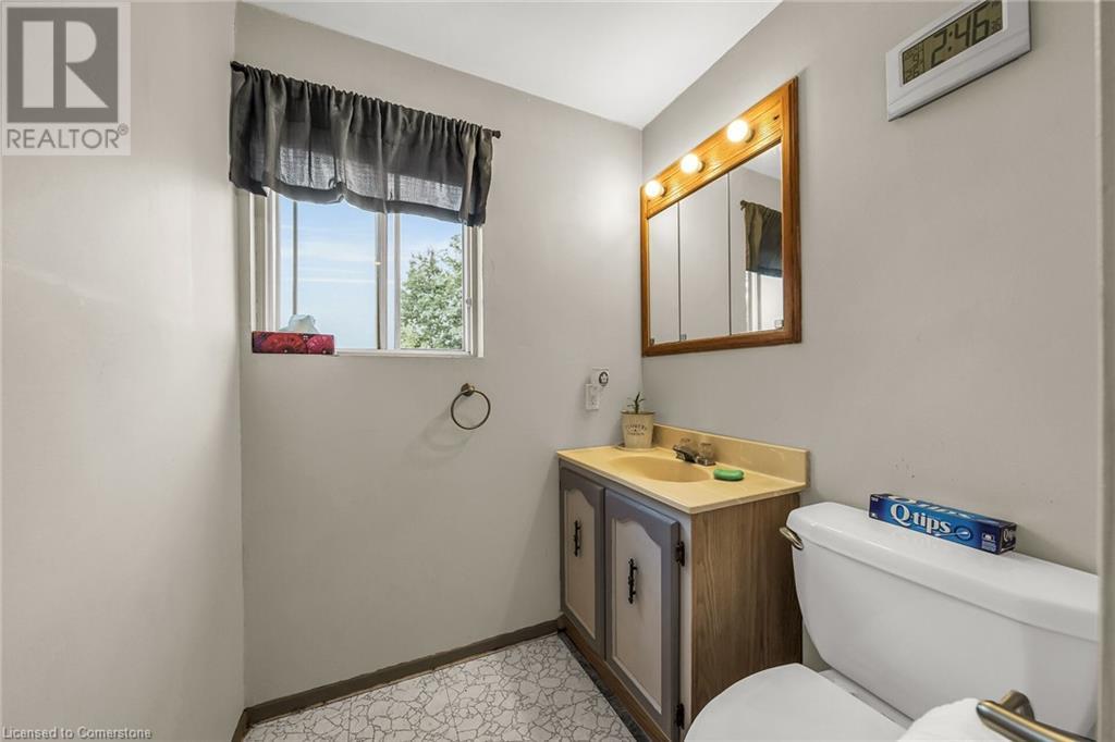 50 Golden Orchard Drive, Hamilton, Ontario L9C 6J5 - Photo 11 - 40654235
