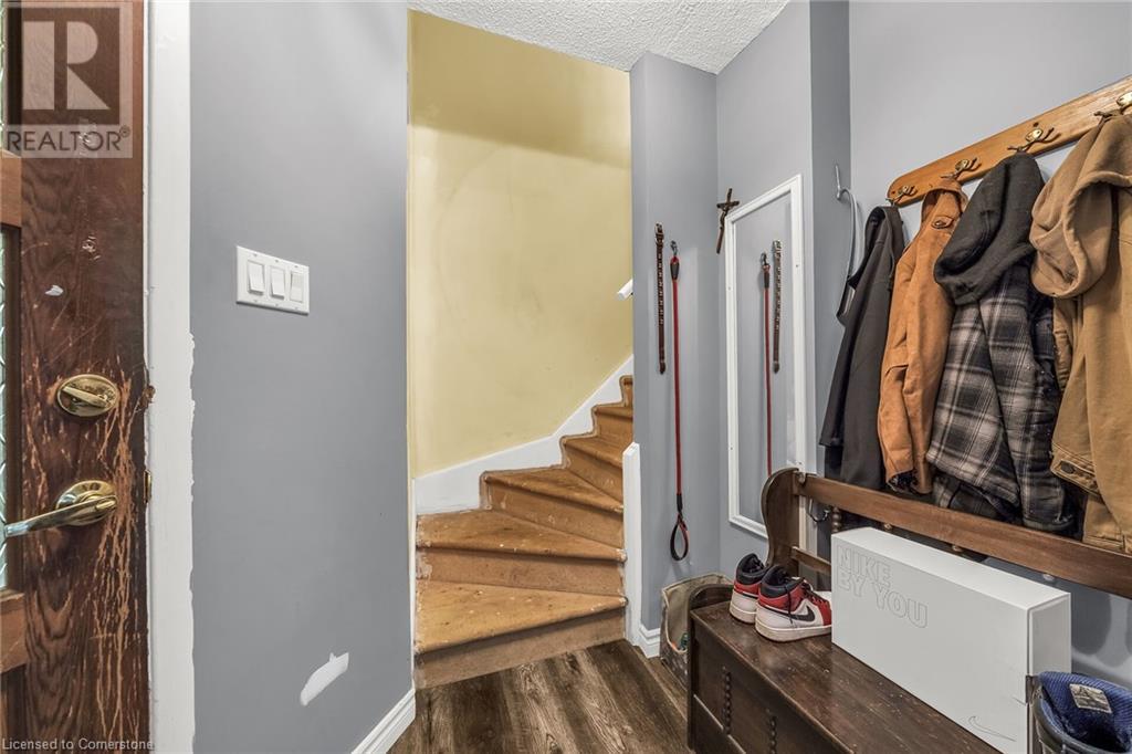 50 Golden Orchard Drive, Hamilton, Ontario L9C 6J5 - Photo 8 - 40654235