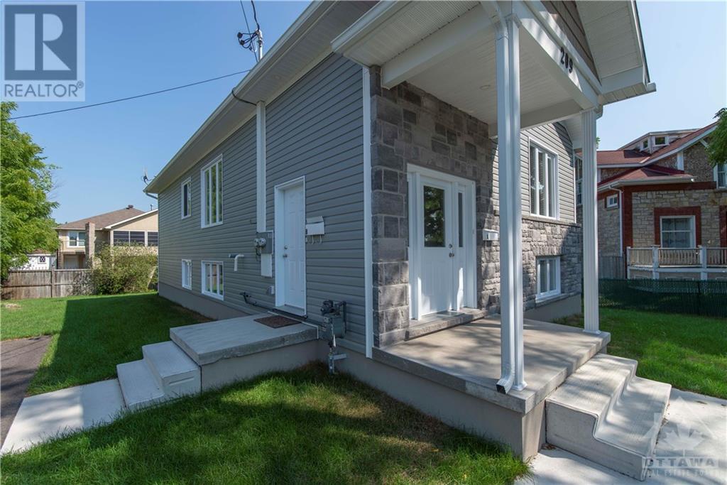 209 Brockville Street, Smiths Falls, Ontario  K7A 3Z3 - Photo 4 - 1413252