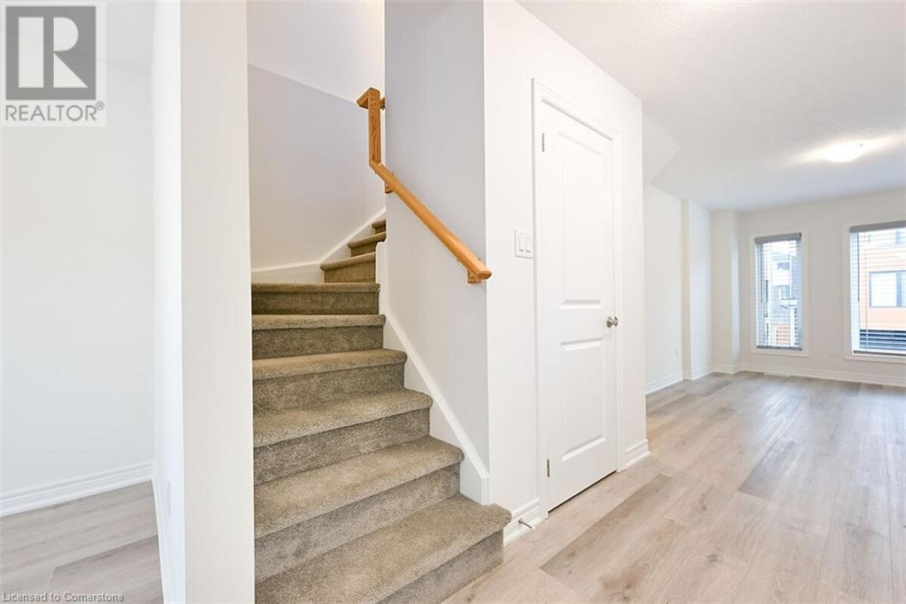 31 Radison Lane, Hamilton, Ontario L8H 0B5 - Photo 15 - 40654494