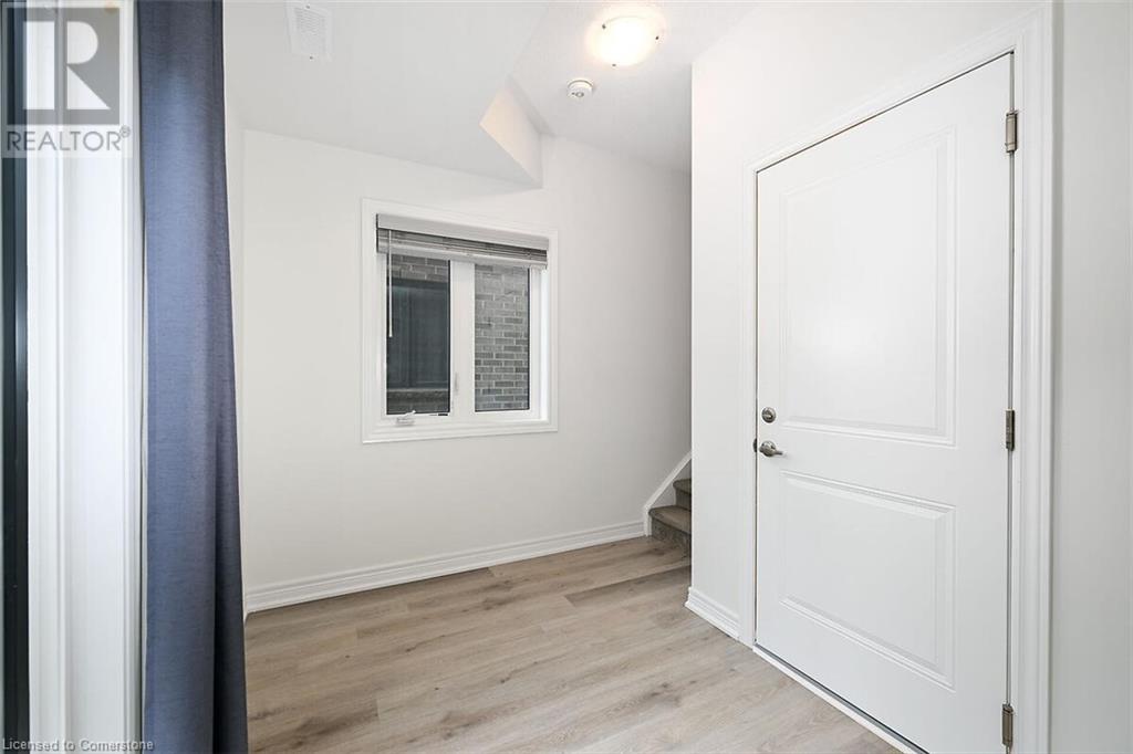 31 Radison Lane, Hamilton, Ontario L8H 0B5 - Photo 29 - 40654494