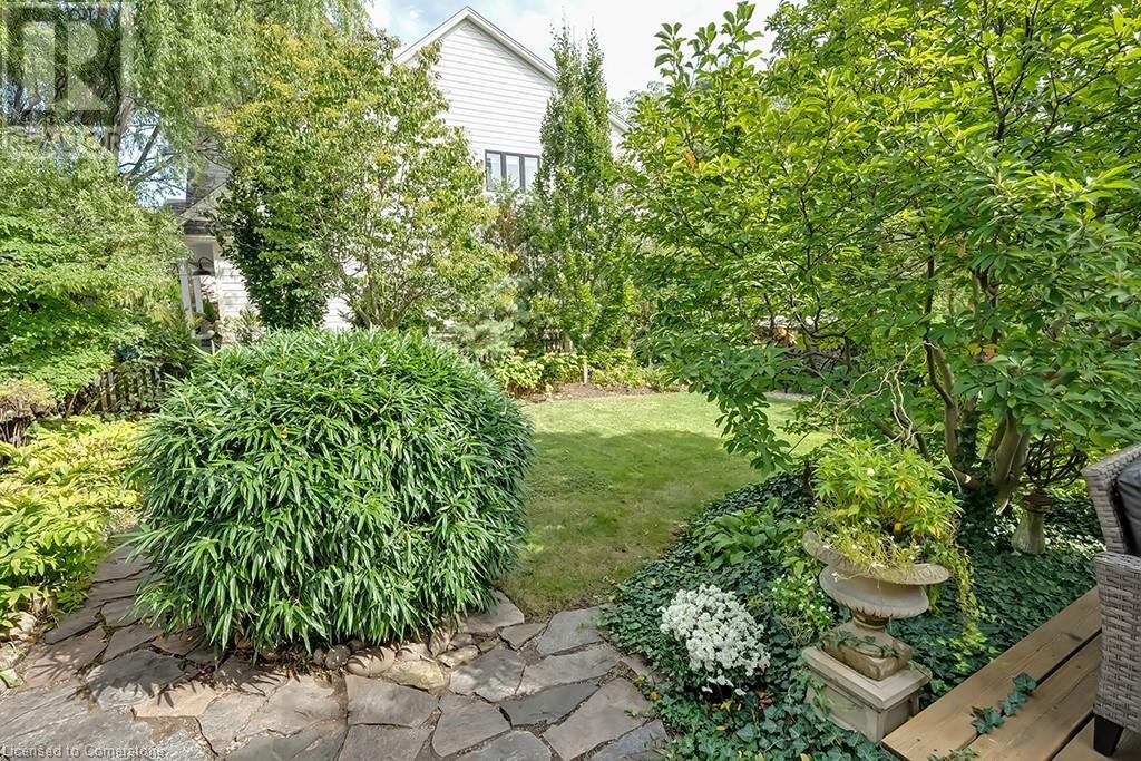 389 Torrance Street, Burlington, Ontario  L7R 2R7 - Photo 33 - 40654404