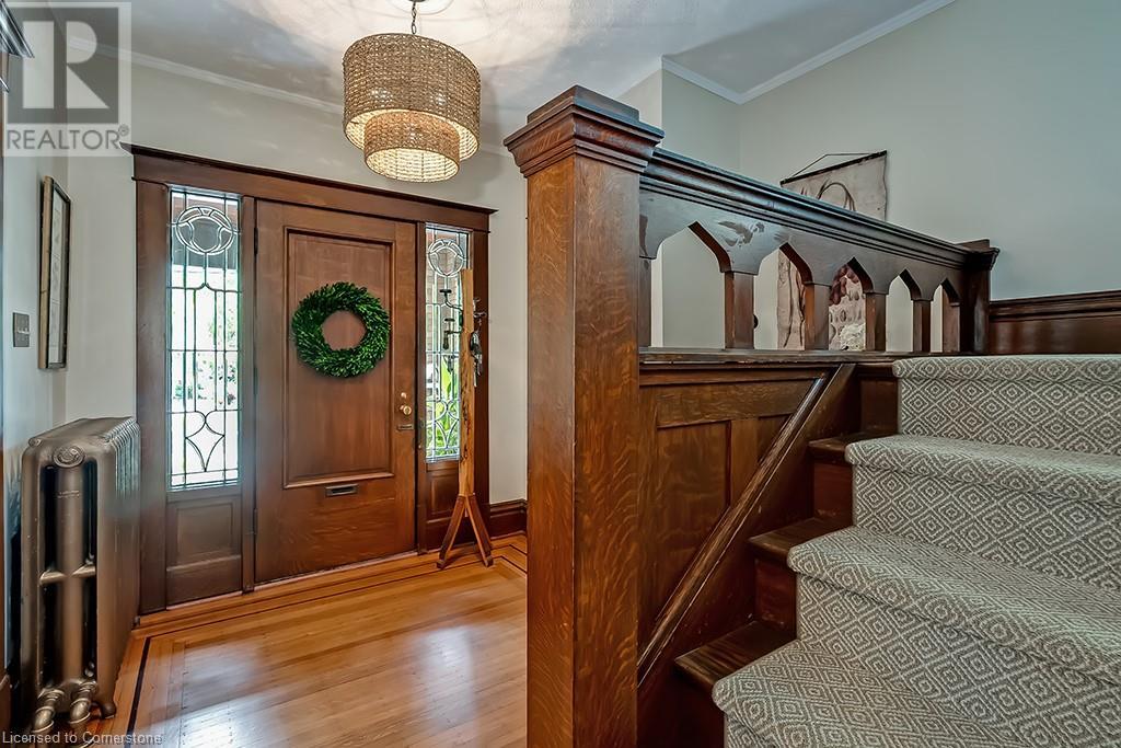 389 Torrance Street, Burlington, Ontario  L7R 2R7 - Photo 4 - 40654404