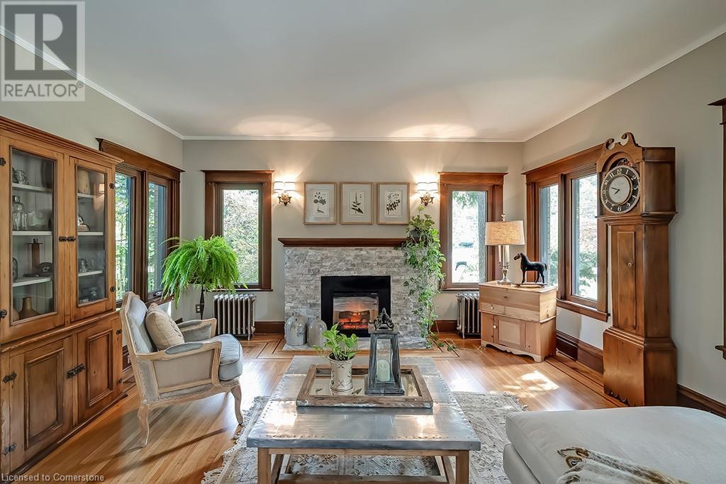 389 Torrance Street, Burlington, Ontario  L7R 2R7 - Photo 5 - 40654404