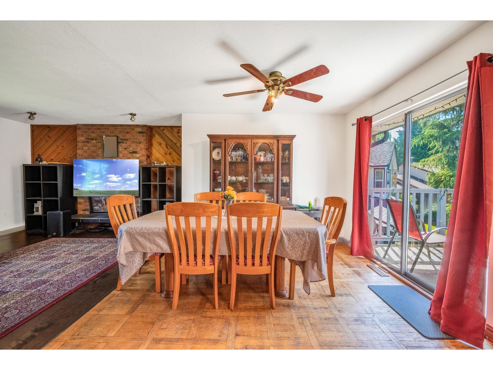 Property at 15097 95 AVENUE image 3