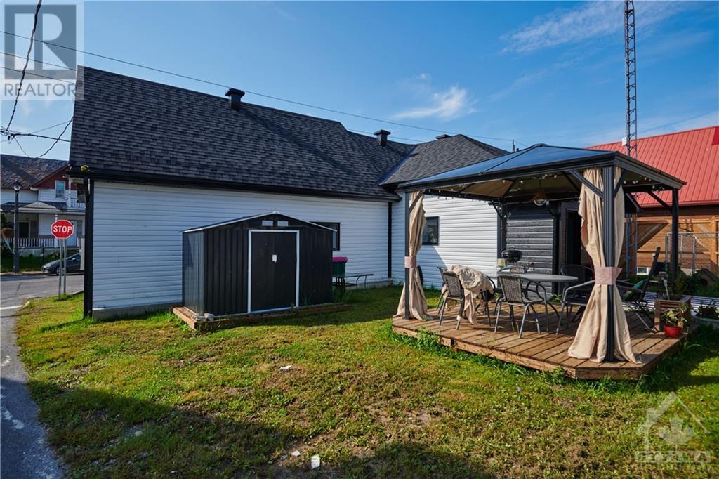 2061 Lajoie Street, Lefaivre, Ontario  K0B 1J0 - Photo 22 - 1414119