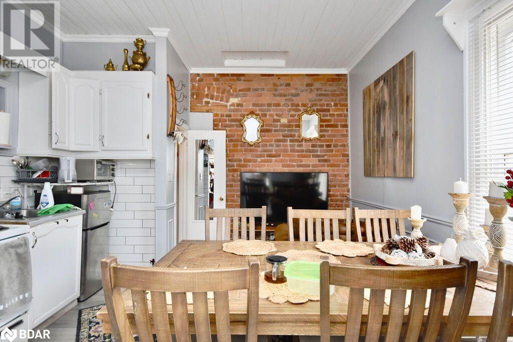 102 Peel Street, Barrie, Ontario  L4M 3L4 - Photo 18 - 40654513