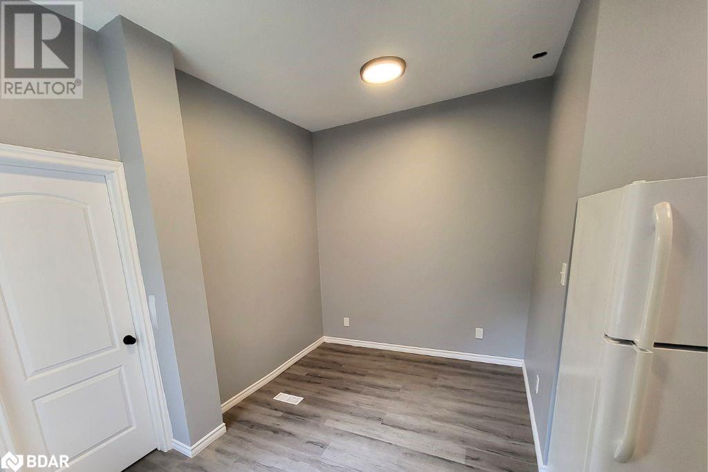 102 Peel Street, Barrie, Ontario  L4M 3L4 - Photo 6 - 40654513