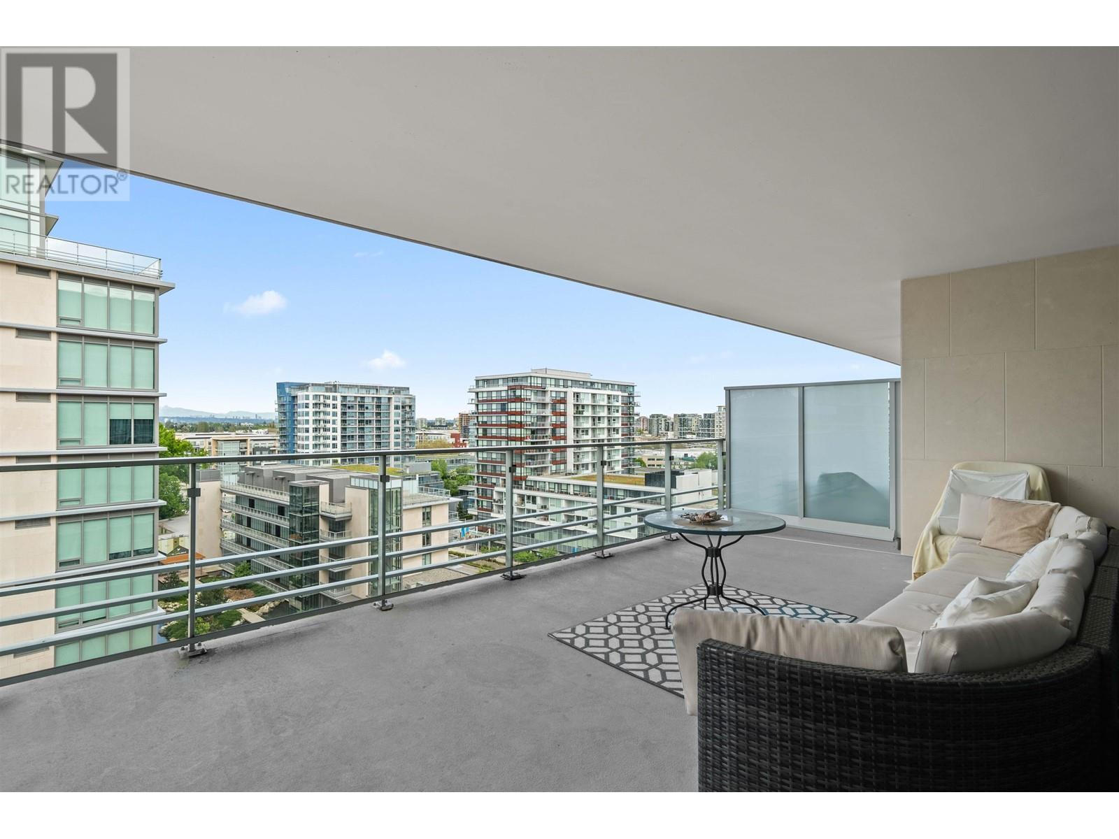 Listing Picture 24 of 29 : 909 6622 PEARSON WAY, Richmond / 烈治文 - 魯藝地產 Yvonne Lu Group - MLS Medallion Club Member