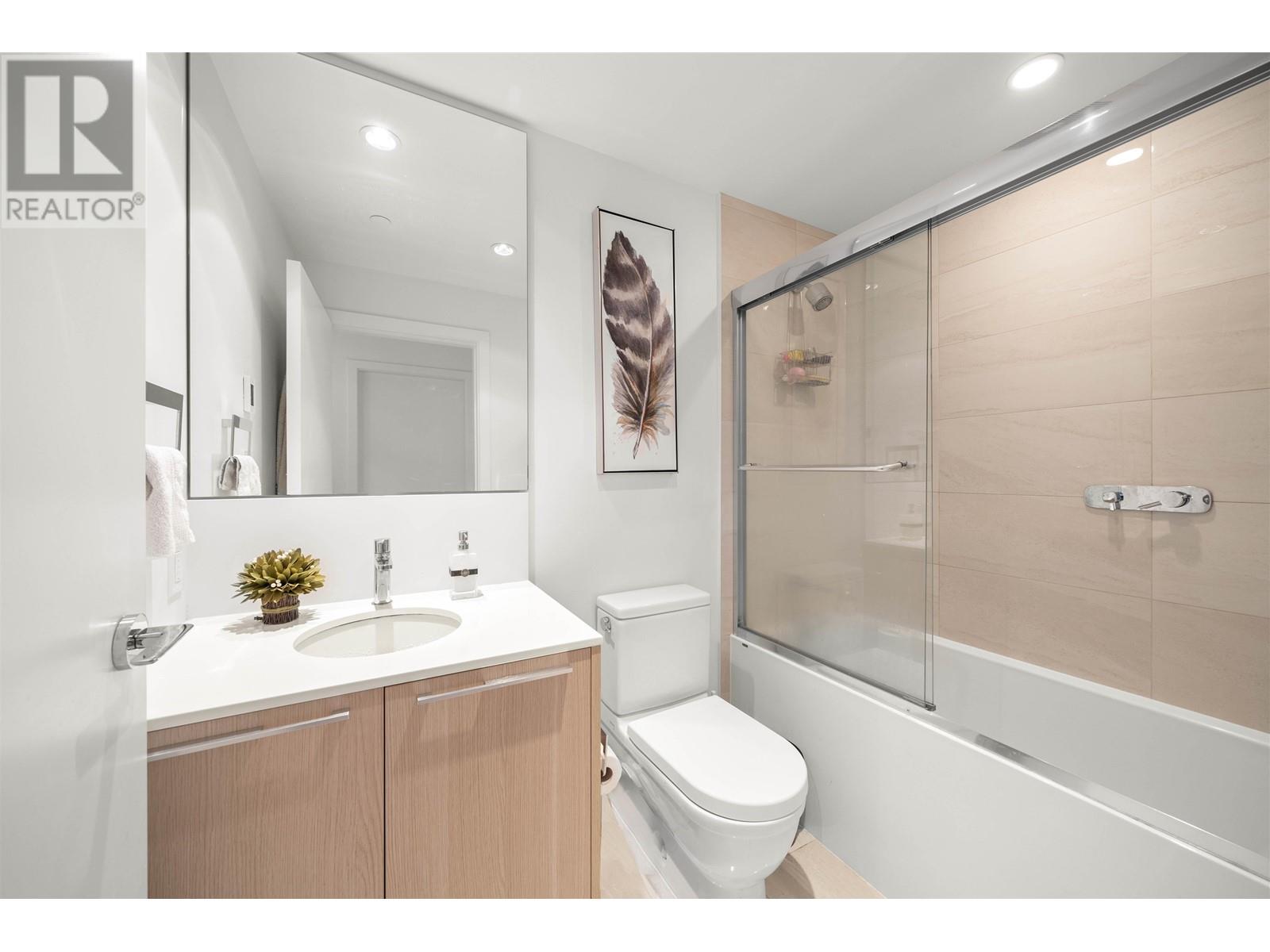 Listing Picture 19 of 29 : 909 6622 PEARSON WAY, Richmond / 烈治文 - 魯藝地產 Yvonne Lu Group - MLS Medallion Club Member