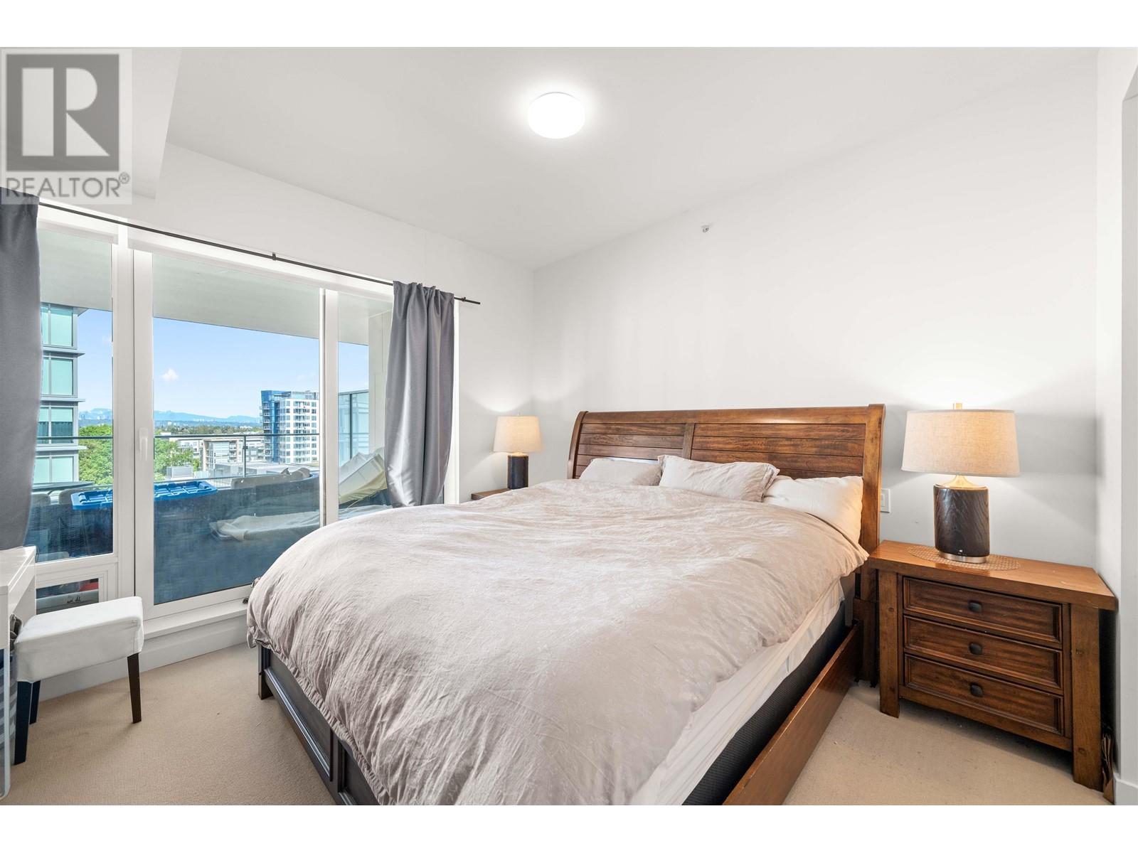 Listing Picture 12 of 29 : 909 6622 PEARSON WAY, Richmond / 烈治文 - 魯藝地產 Yvonne Lu Group - MLS Medallion Club Member