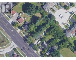 423 YONGE STREET, Barrie, Ontario