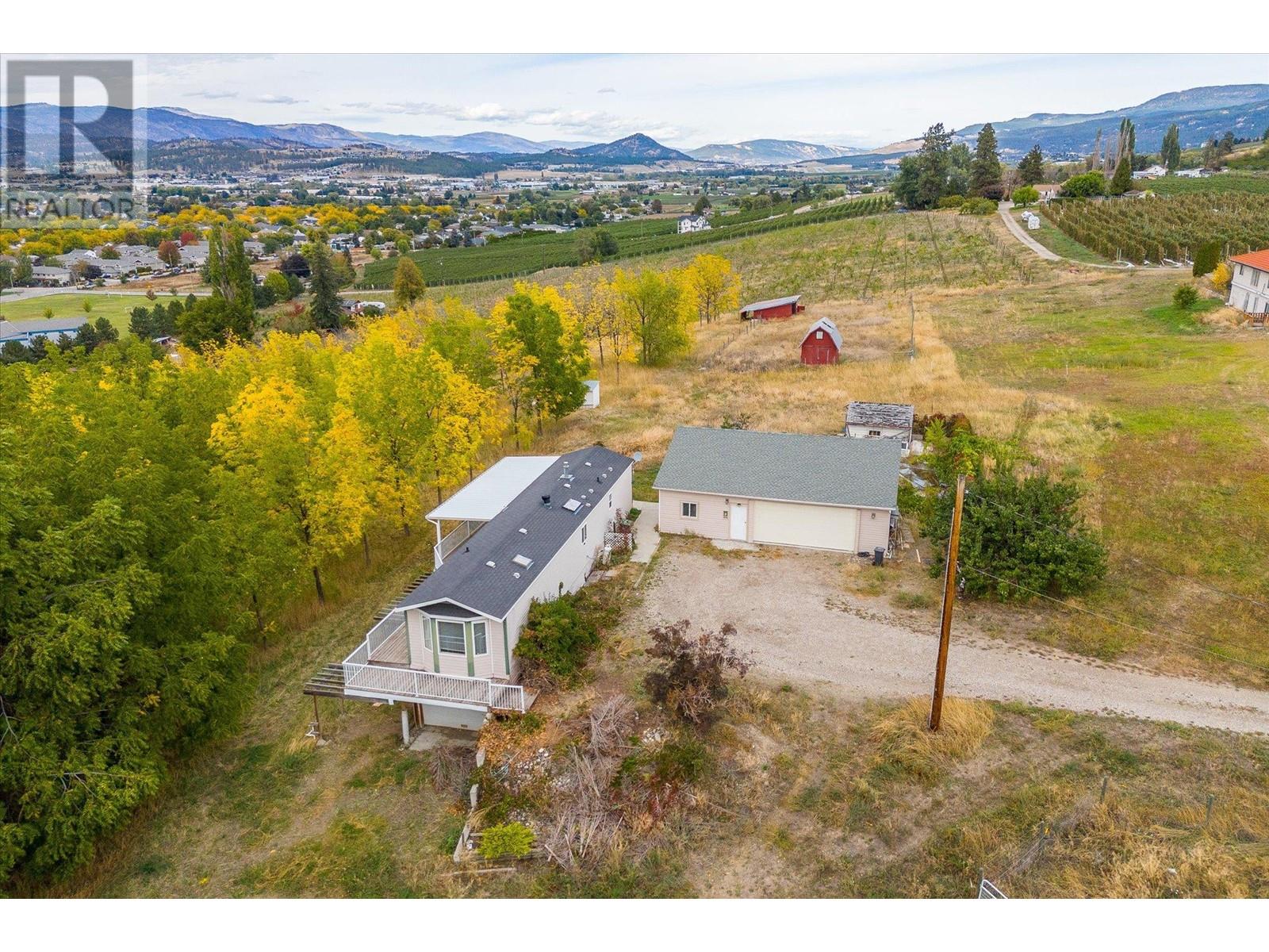 848 Webster Road Kelowna