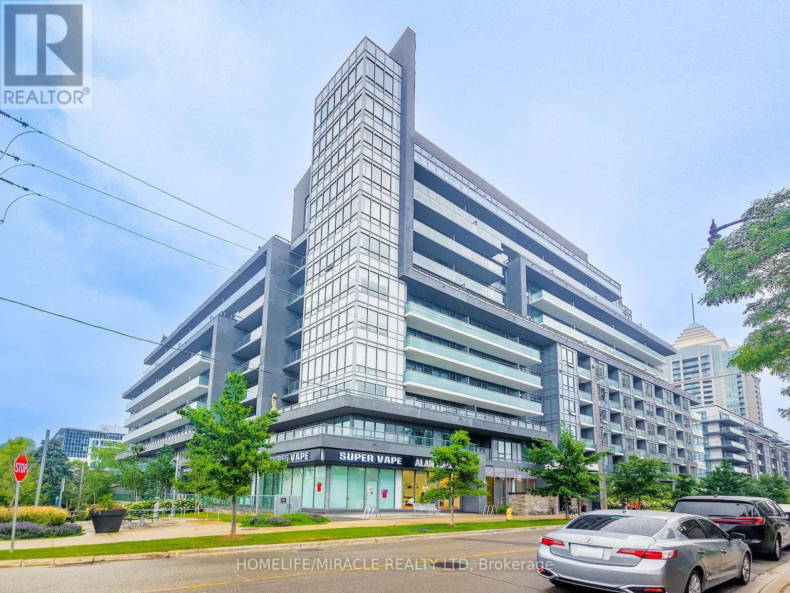 121 - 7 KENASTON GARDENS, Toronto, Ontario