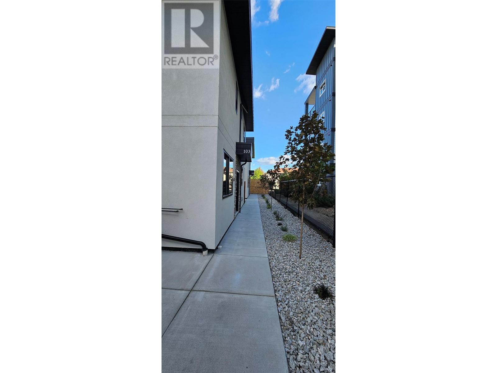 125 Calgary Avenue Unit# 103, Penticton, British Columbia  V2A 2T7 - Photo 3 - 10325197