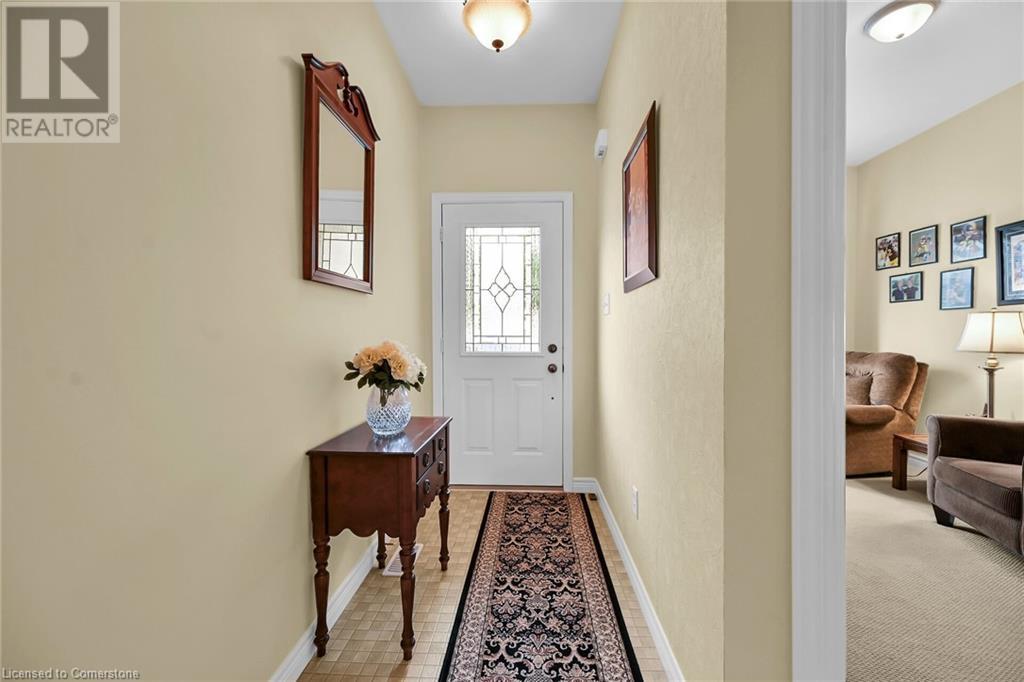 69 Mapleleaf Trail, Glanbrook, Ontario  L9B 0A3 - Photo 4 - 40654543