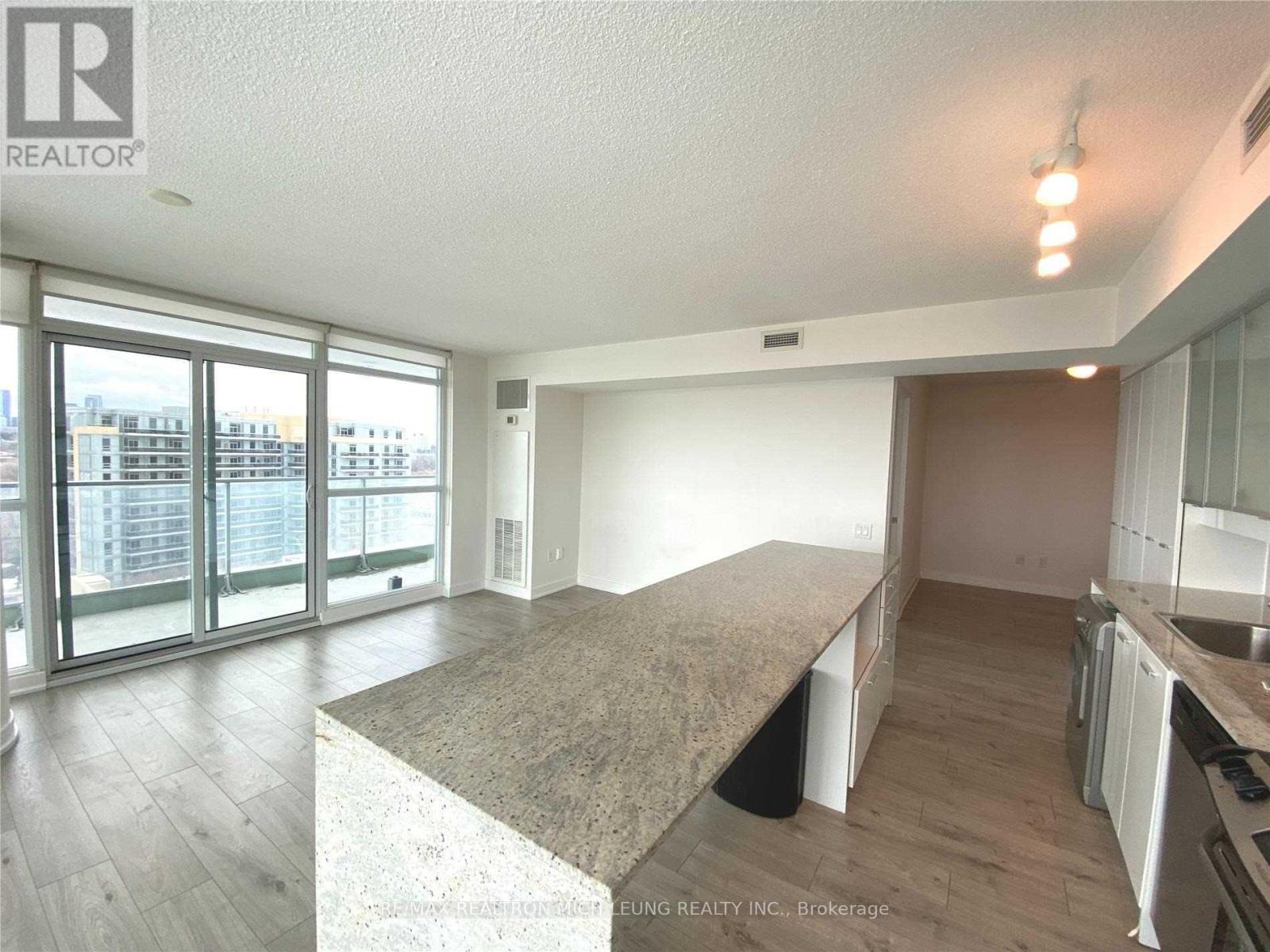 1002 - 33 Singer Court, Toronto, Ontario  M2K 0B4 - Photo 14 - C9372075