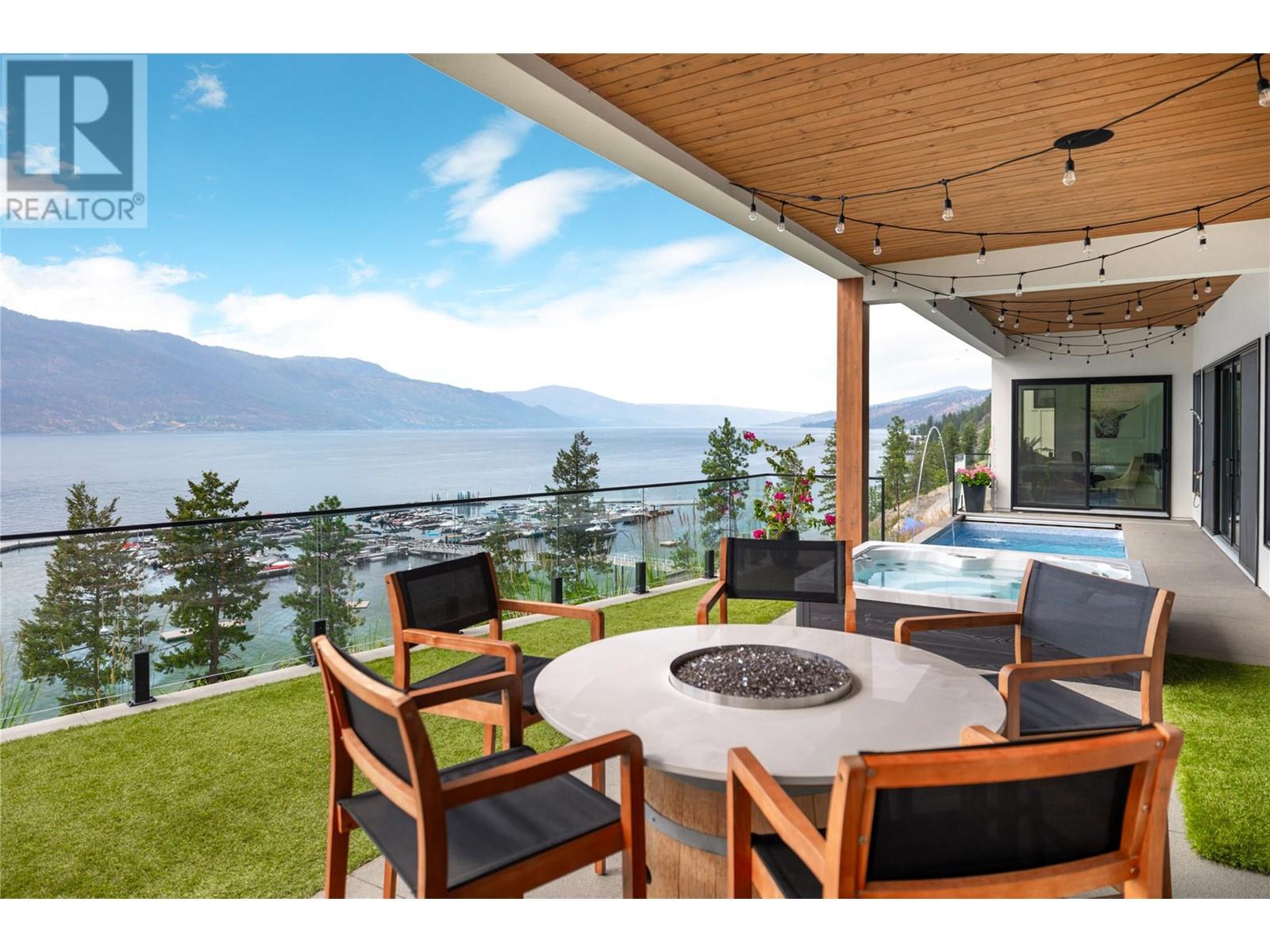 3442 Arrowroot Drive Kelowna