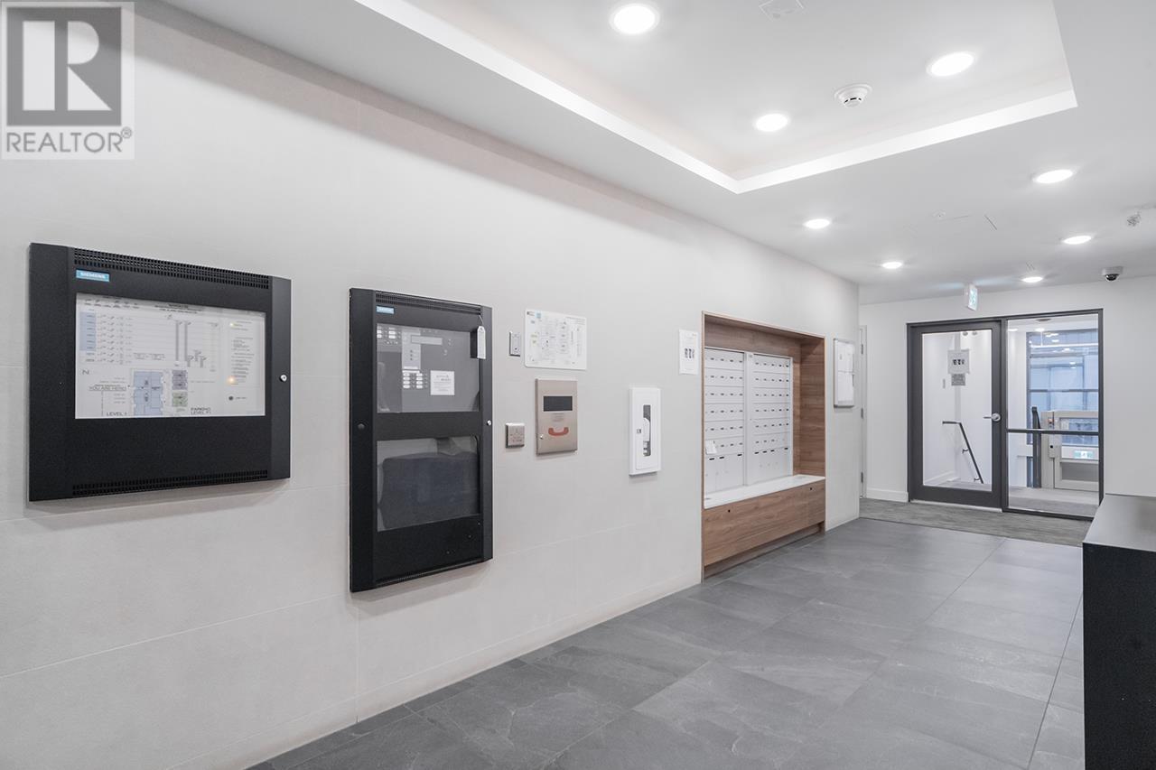 Listing Picture 17 of 19 : 409 469 KING EDWARD AVENUE, Vancouver / 溫哥華 - 魯藝地產 Yvonne Lu Group - MLS Medallion Club Member