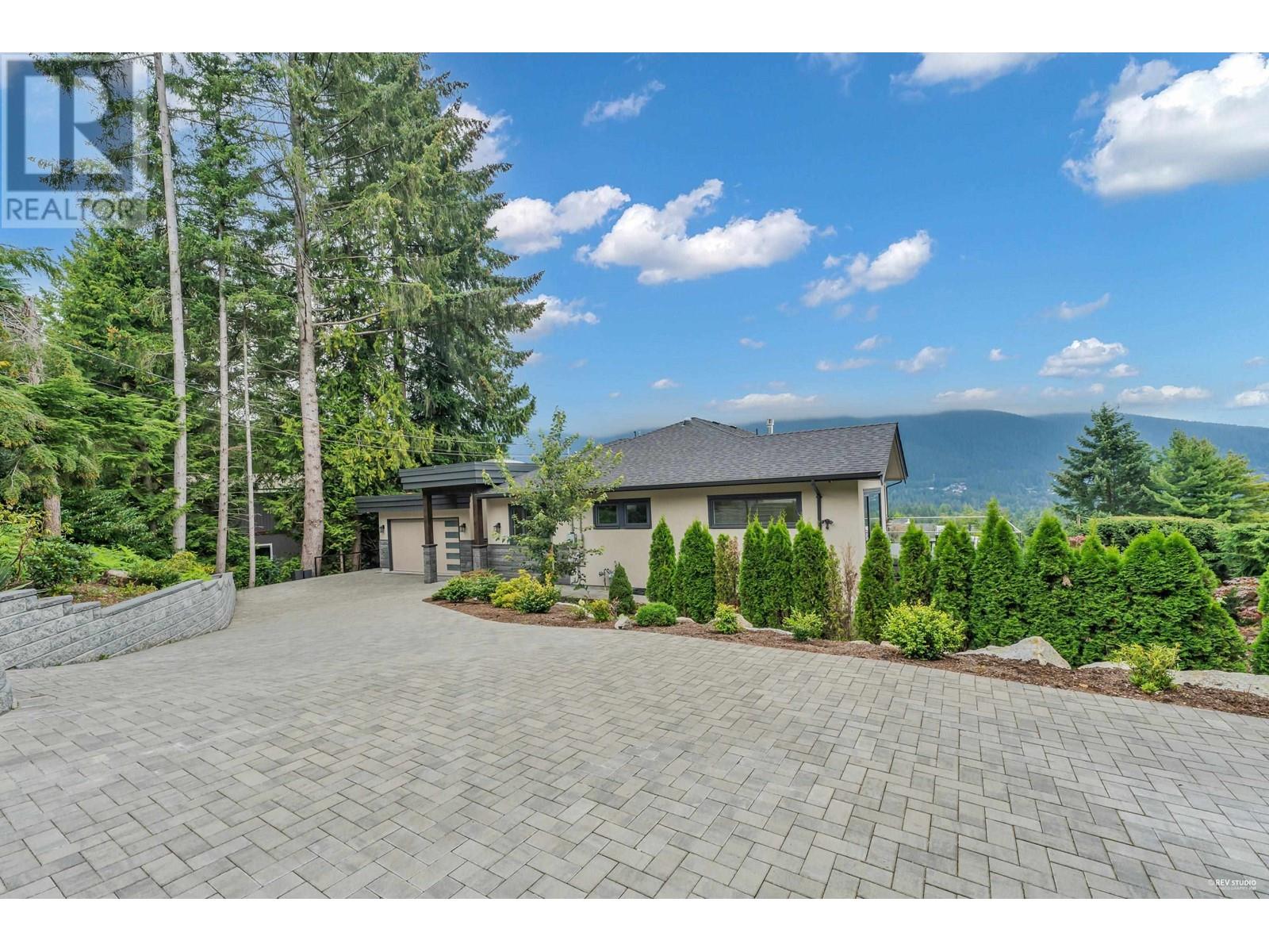 558 St. Andrews Road, West Vancouver, British Columbia  V7S 1V2 - Photo 4 - R2927139
