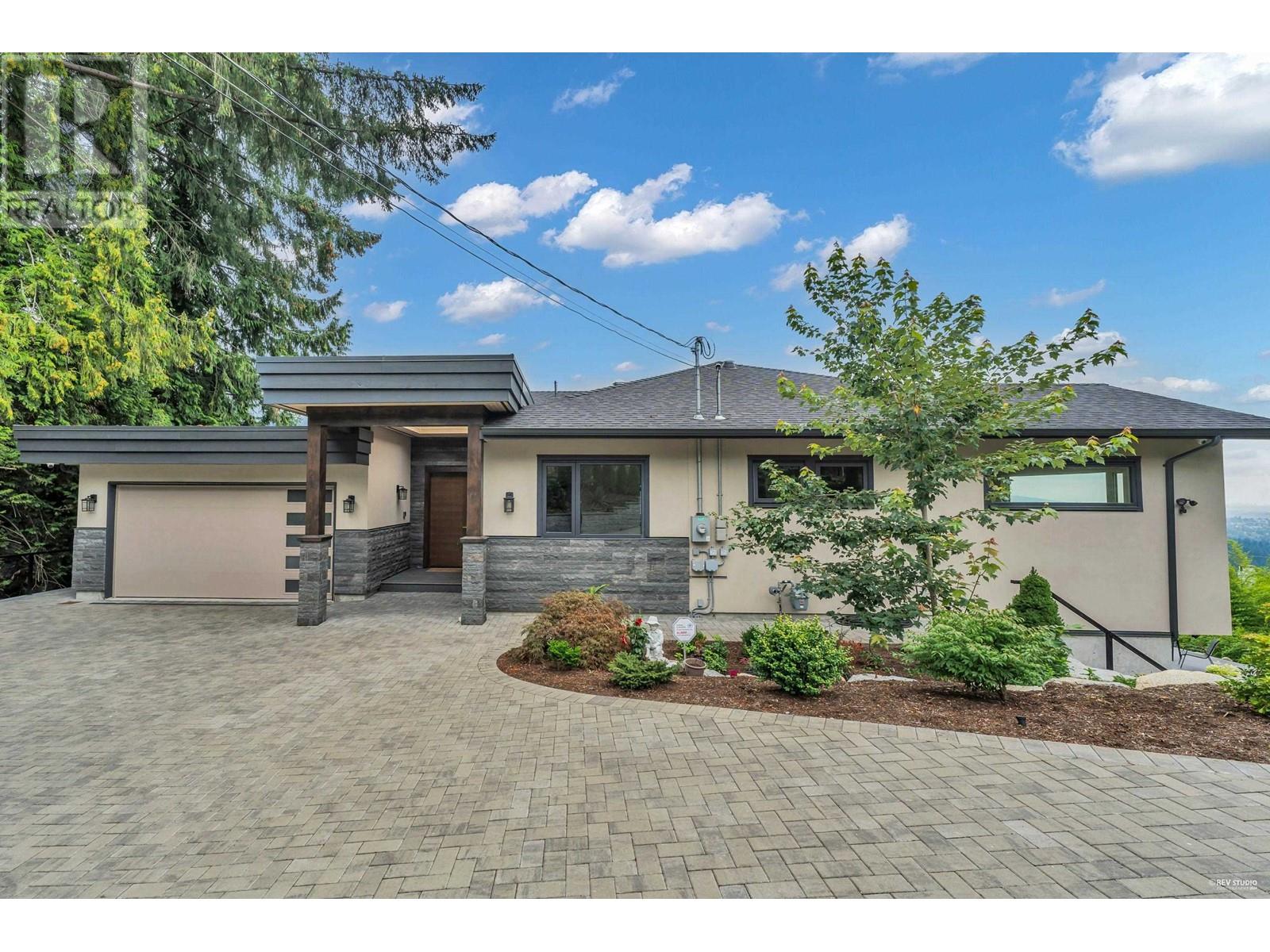 558 St. Andrews Road, West Vancouver, British Columbia  V7S 1V2 - Photo 1 - R2927139