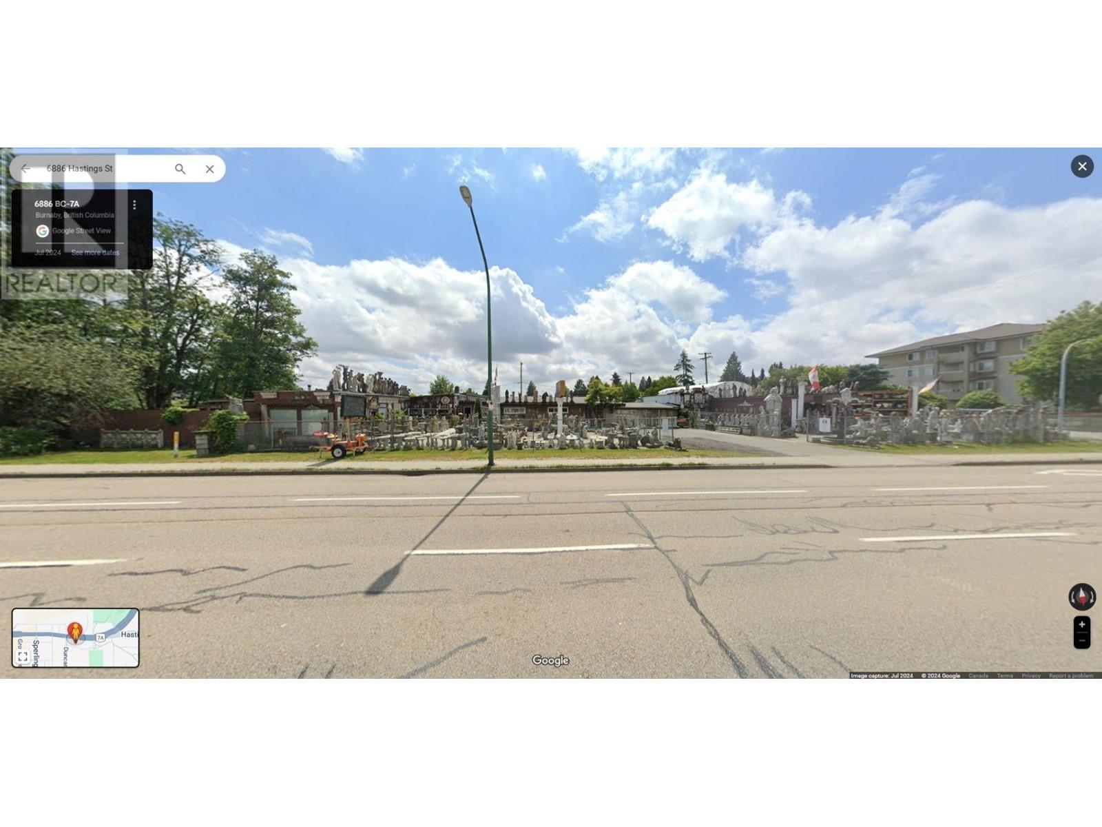 Listing Picture 3 of 3 : 6886 HASTINGS STREET, Burnaby / 本拿比 - 魯藝地產 Yvonne Lu Group - MLS Medallion Club Member