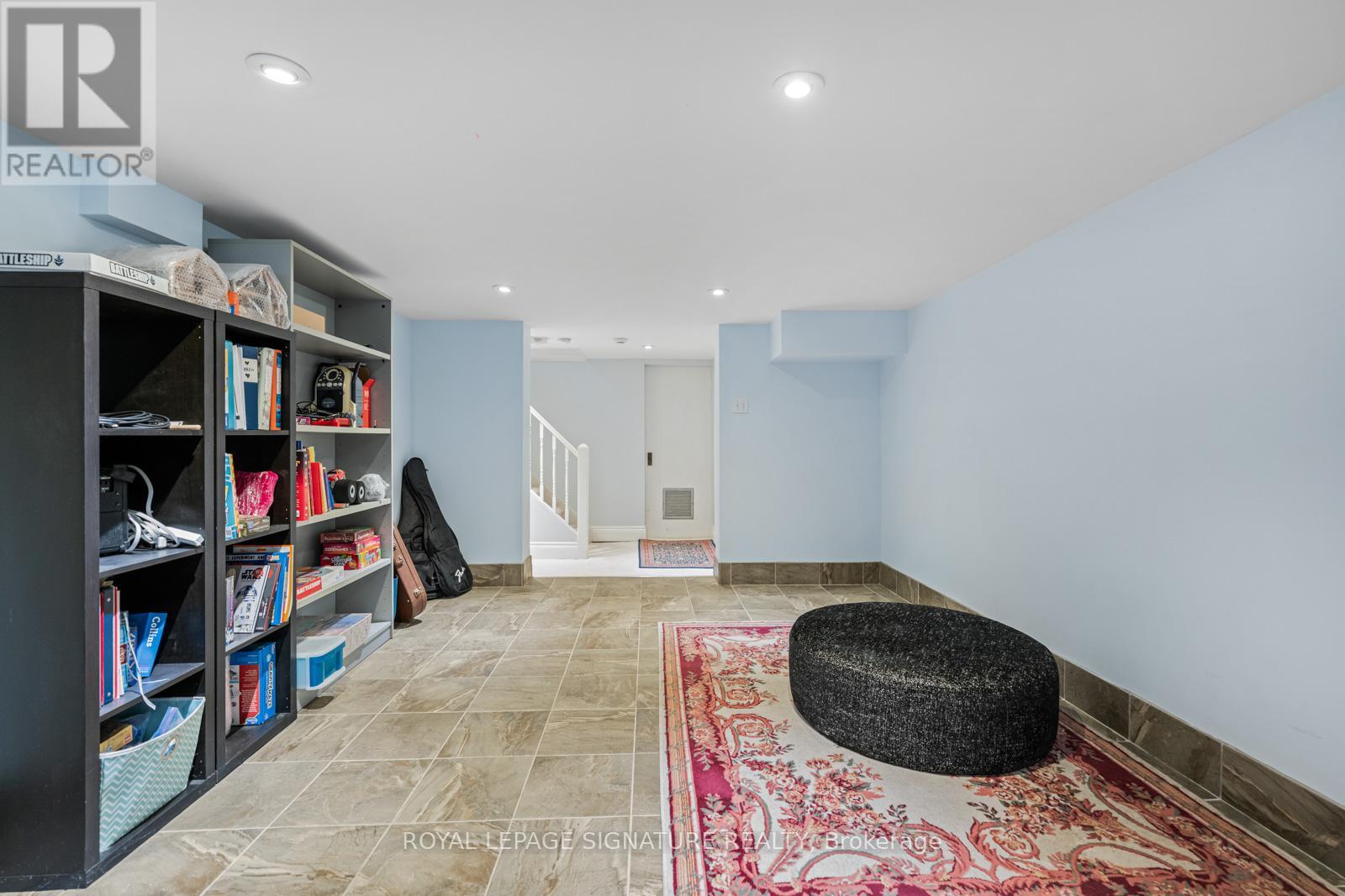 232 Old Forest Hill Road, Toronto, Ontario  M6C 2H3 - Photo 19 - C9362686