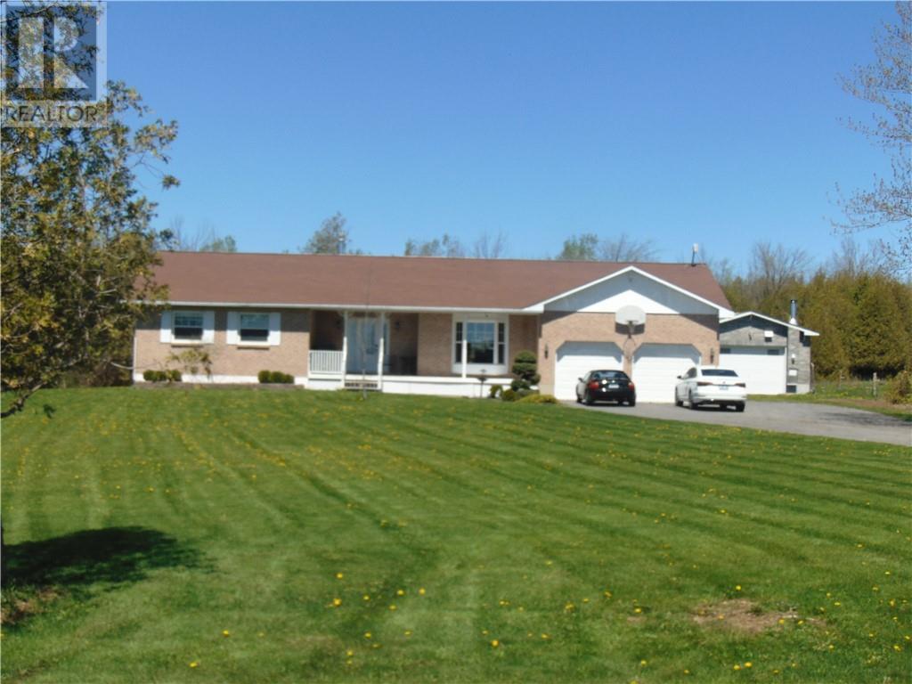 20467 Concession 5 Road, Green Valley, Ontario  K0C 1L0 - Photo 2 - 1414178