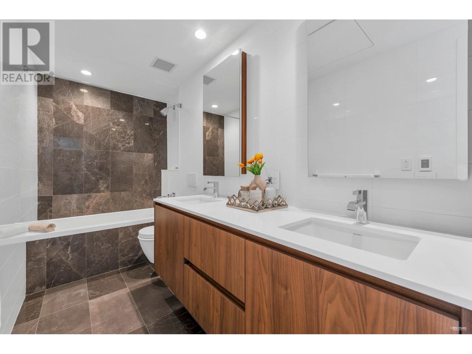 703 389 W 59th Avenue, Vancouver, British Columbia V6P 6G5 - Photo 32 - R2930105