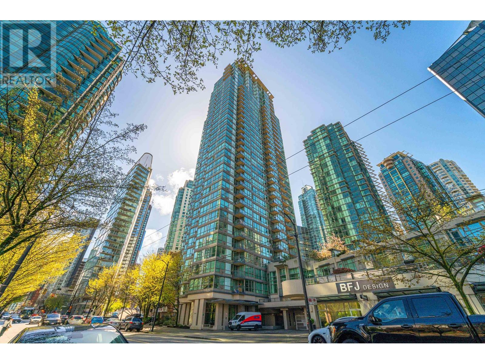 1902 1328 W Pender Street, Vancouver, British Columbia  V6E 4T1 - Photo 2 - R2914000