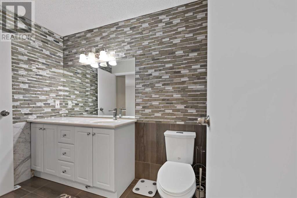 29 Sandpiper Link Nw, Calgary, Alberta  T3K 4L7 - Photo 21 - A2159044