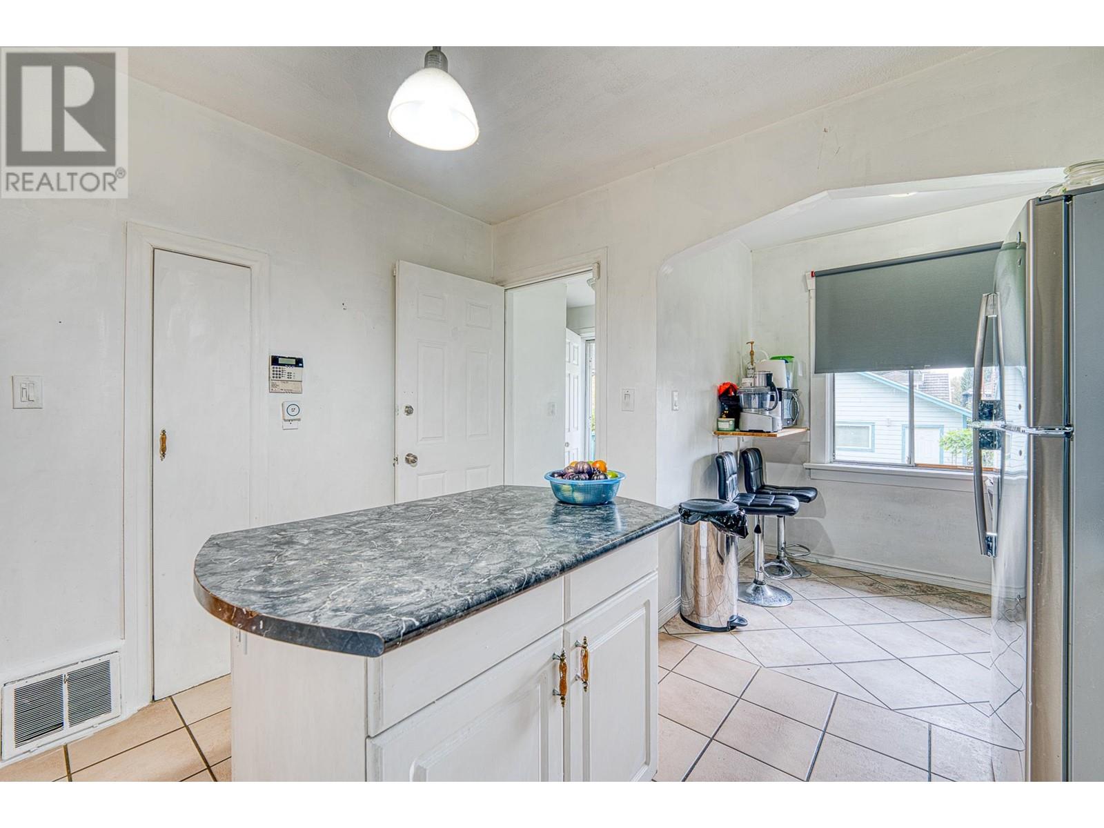 2779 Nanaimo Street, Vancouver, British Columbia  V5N 5E9 - Photo 8 - R2920612