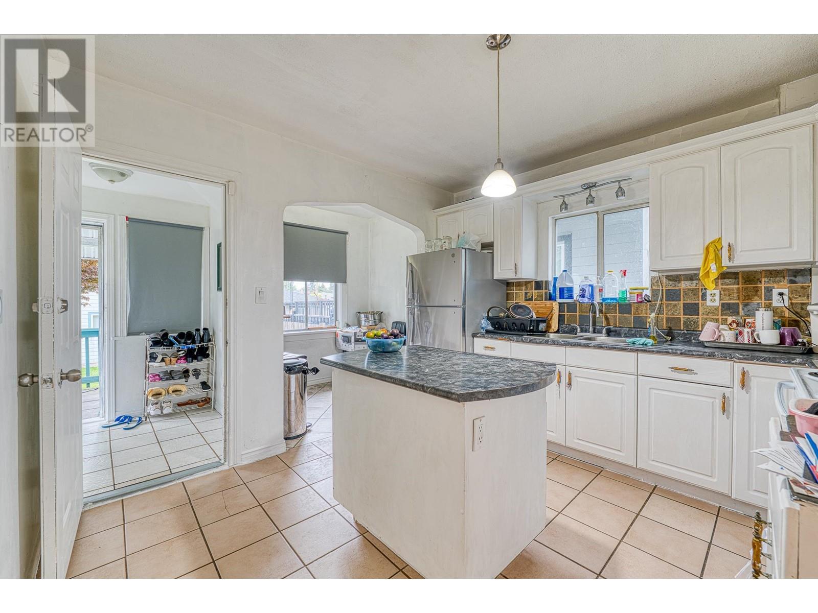 2779 Nanaimo Street, Vancouver, British Columbia  V5N 5E9 - Photo 6 - R2920612
