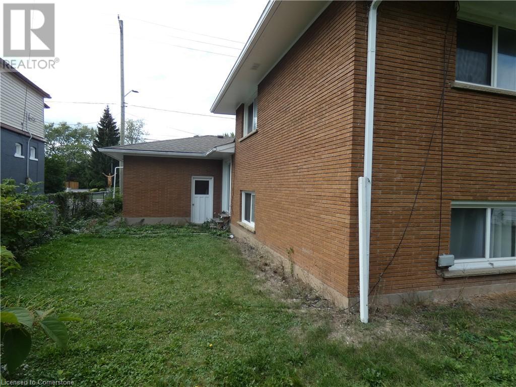 304 Niagara Street, Welland, Ontario  L3C 1K6 - Photo 32 - 40654937