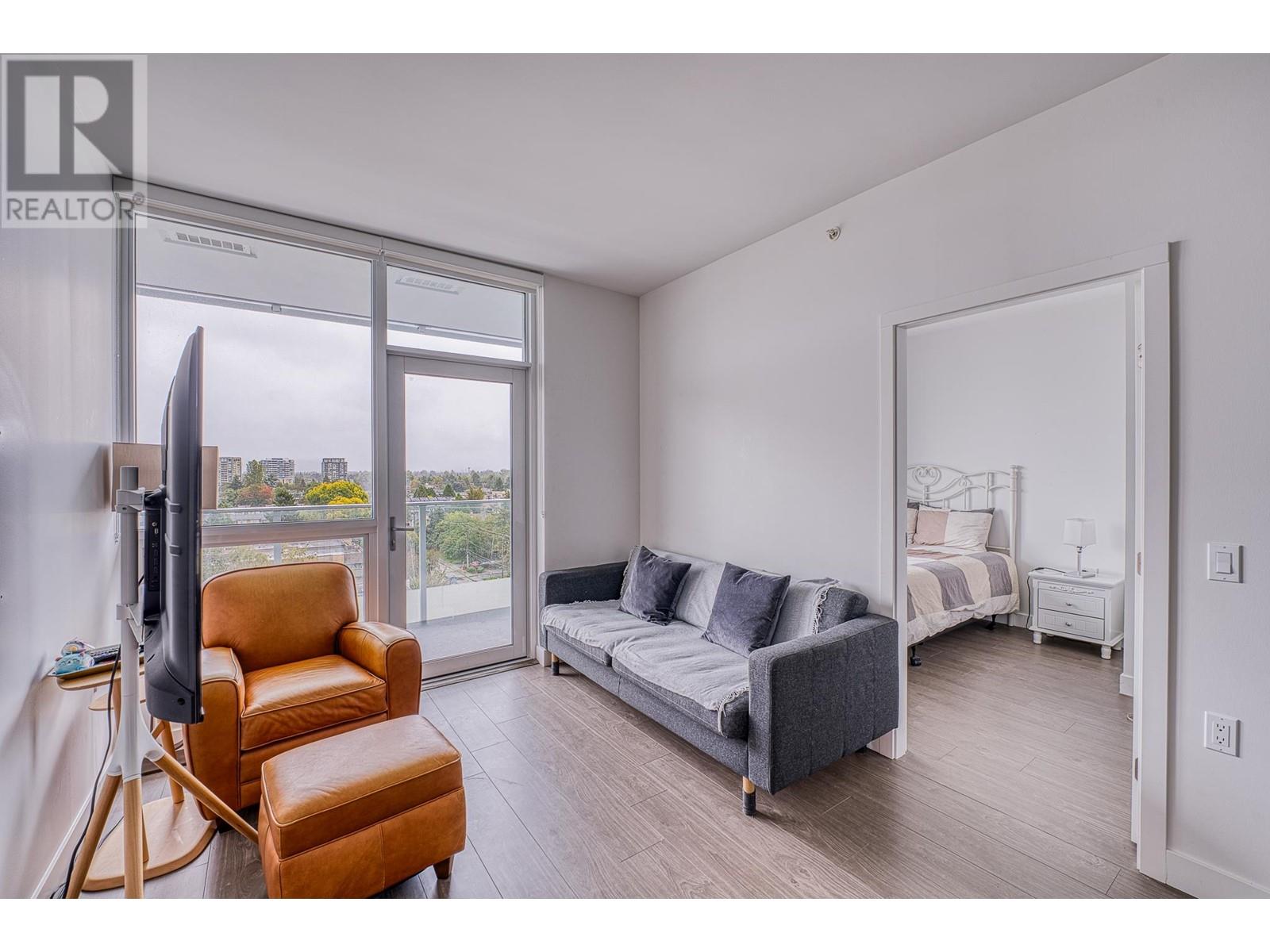 Listing Picture 10 of 21 : 1013 8133 COOK ROAD, Richmond / 烈治文 - 魯藝地產 Yvonne Lu Group - MLS Medallion Club Member