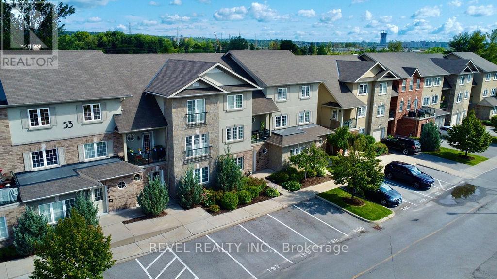 Property at 11 - 53 FERNDALE DRIVE S image 1