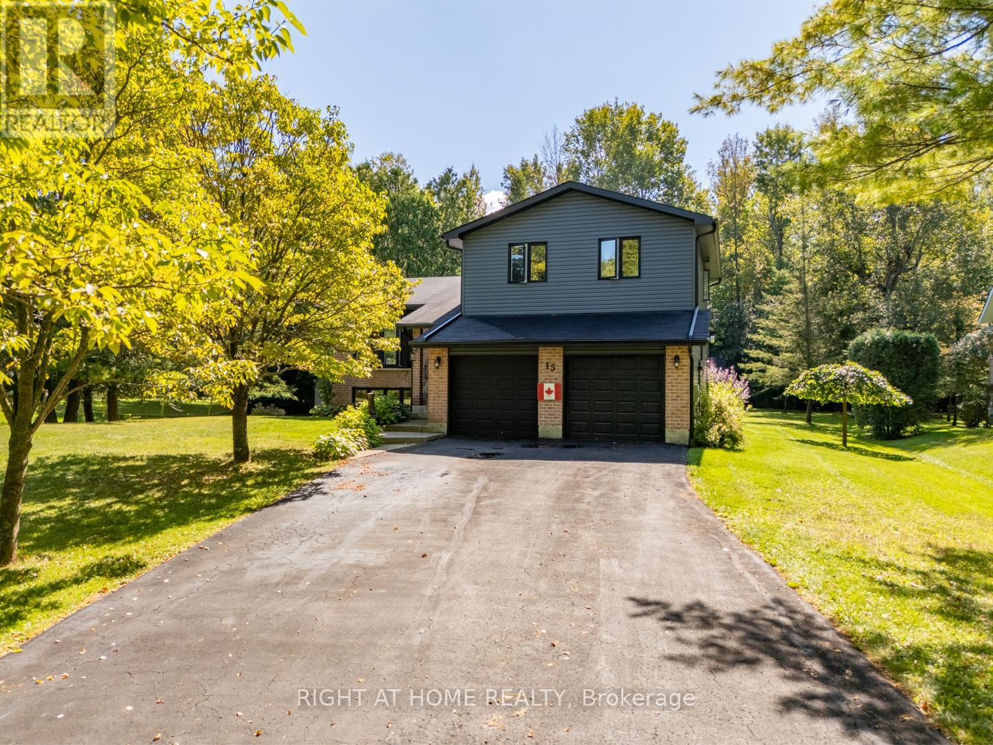 15 Regent Street, Georgina (Pefferlaw), Ontario  L0E 1N0 - Photo 2 - N9345547