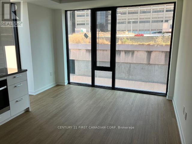 195 Mccaul Street, Toronto, Ontario  N5T 1W6 - Photo 4 - C9373264